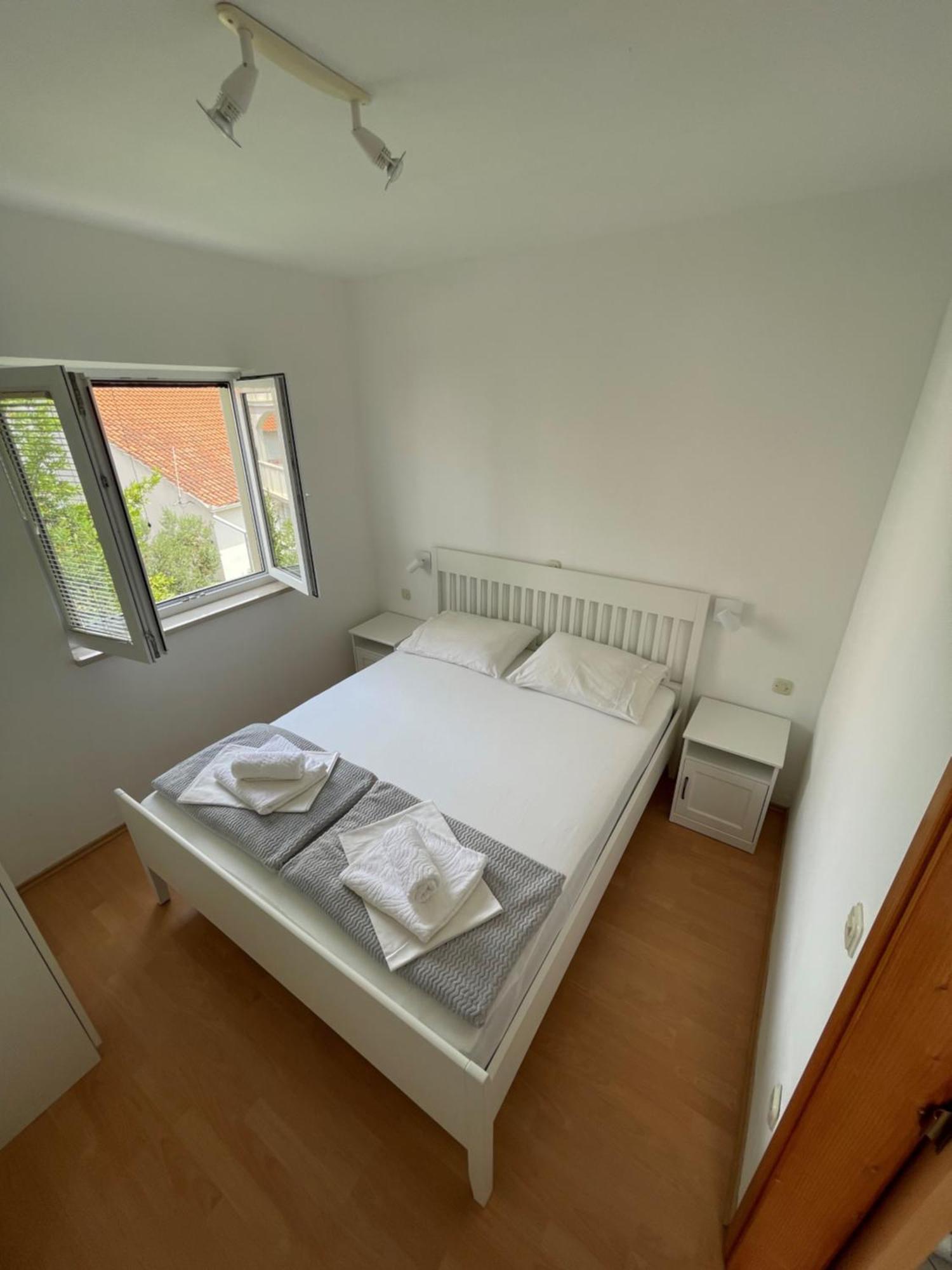 Apartments Vito Trogir Rom bilde